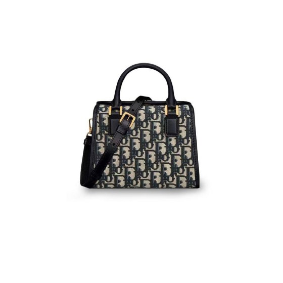 ¥740【Dior】⭐⭐867⭐1U 单肩斜挎手提包 蓝色 尺寸20×14 L