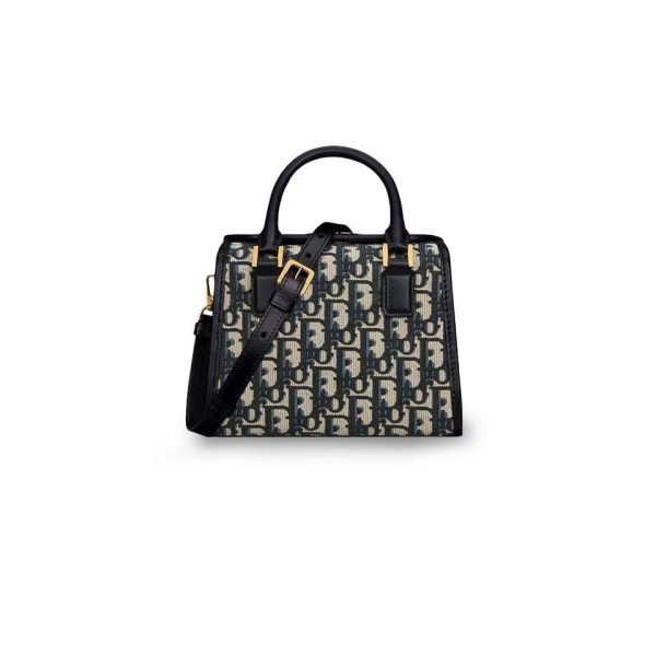 ¥740【Dior】⭐⭐867⭐1U 单肩斜挎手提包 蓝色 尺寸20×14 L