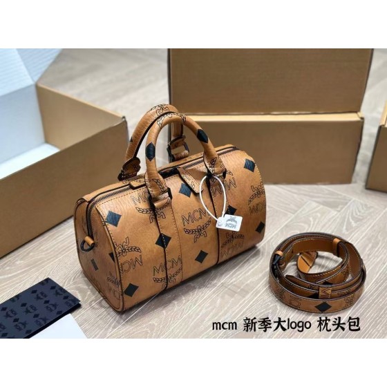 ¥550 【MCM】⭐98Mny⭐6y⭐ 天美 尺寸：25×16CM 天美