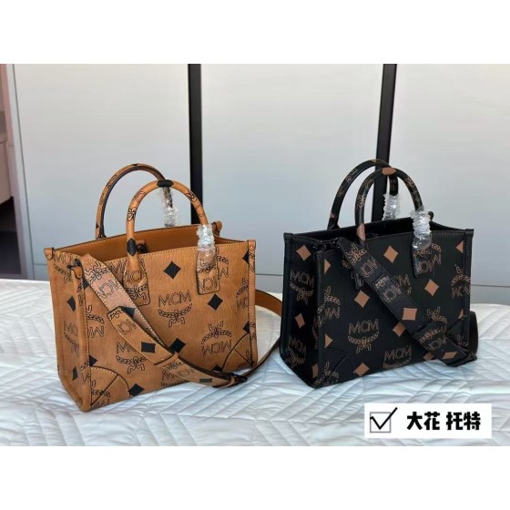 ¥560 【MCM】⭐7U8u⭐54R⭐ 天美 尺寸：20×19CM 天美