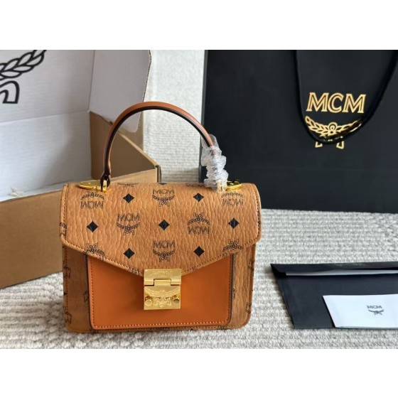 ¥550 【MCM】⭐90Pi⭐54Q⭐ 天美 尺寸：21×16CM 天美