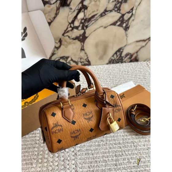 ¥580 【MCM】⭐RR6r⭐33⭐ 天美 尺寸：17.5×10×4.5CM 天美