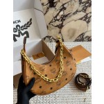 ¥550 【MCM】⭐6HB7i⭐532QG⭐ 天美 尺寸：23×12CM 天美