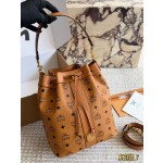 ¥550【MCM】 ⭐87UU⭐64⭐ 天美 尺寸：23×27CM 天美