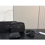 ¥550 【PRADA】⭐8934E⭐44d⭐ ming 尺寸：21 x 14CM ming