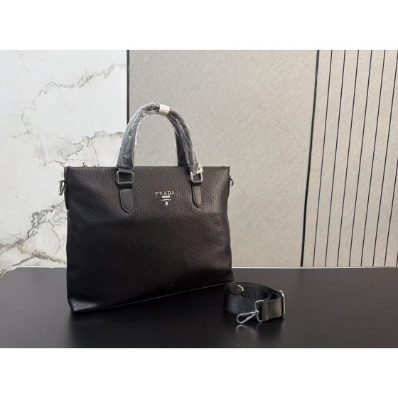 ¥530 【PRADA】👌4ey78U👌54👌 ming 尺寸：28 x 38CM ming
