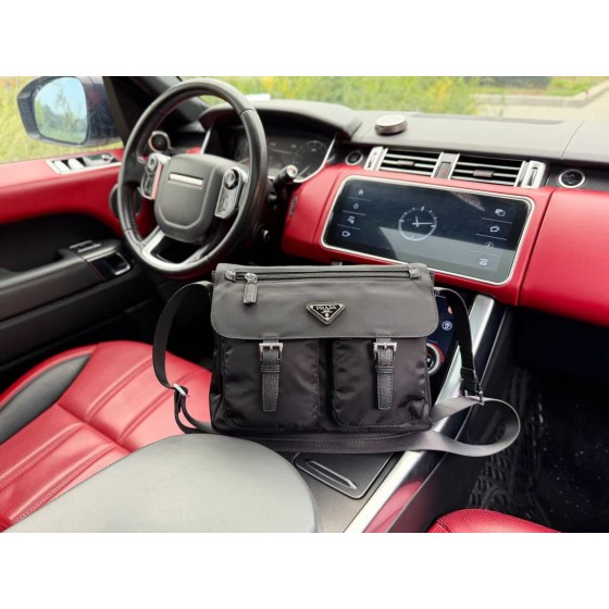 ¥540【PRADA】 ⭐S7Y09⭐6h5⭐ 凯撒 尺寸：32x22x10CM 凯撒