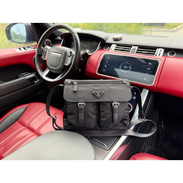 ¥540【PRADA】 ⭐S7Y09⭐6h5⭐ 凯撒 尺寸：32x22x10CM 凯撒