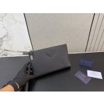 ¥565 【PRADA】⭐A8k9⭐67Q⭐ ming 尺寸：24 x 18CM ming