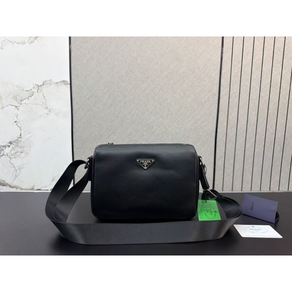 ¥550 【PRADA】⭐EQ1⭐29L⭐ ming 尺寸：26 x 18CM ming