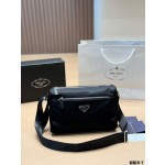 ¥540【PRADA】 ⭐r0⭐18⭐ HY 尺寸：30×20CM HY