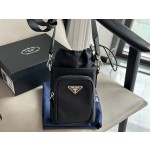 ¥530 【PRADA】⭐6r⭐2⭐ 尺寸：18×13CM ZN