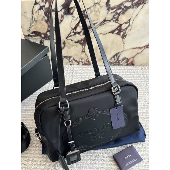 ¥600 【PRADA】⭐14⭐98⭐ ZN 尺寸：30×28 ZN