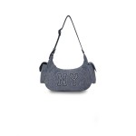 ¥590【MLB】 ⭐⭐QM⭐034 征服 字母标志拉链开合 单肩包腋下包 男女同款情侣款 尺寸26*14 征服