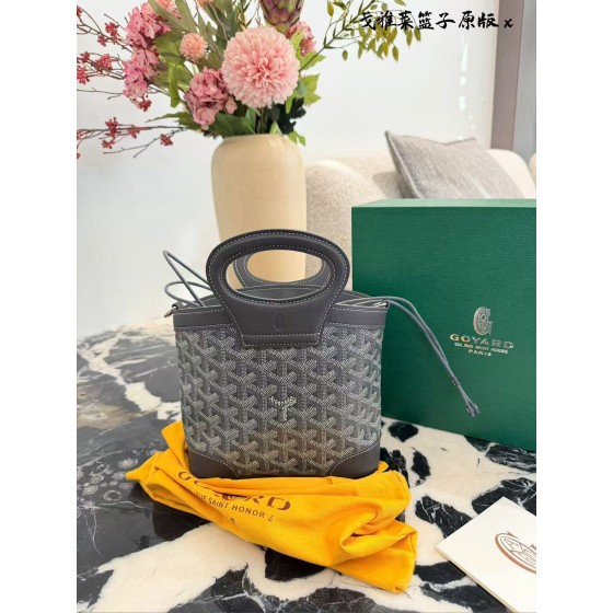 ¥600 【GOYA】⭐34⭐B97⭐ JZ 尺寸：23x8x18.5CM JZ