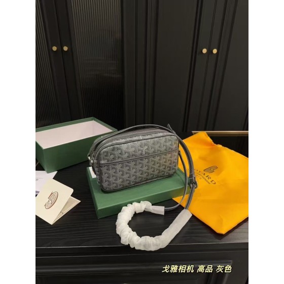 ¥530【GOYA】 ⭐t6⭐83⭐ 胡萝卜 尺寸：22×13CM 胡萝卜