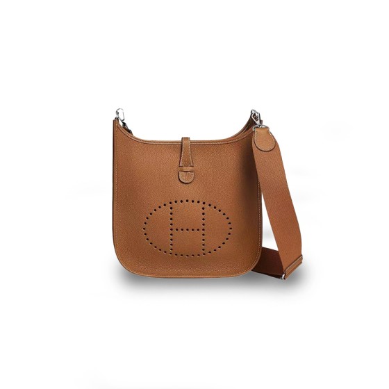 ¥980 【HERMES】⭐⭐H05⭐62 源 银扣按扣开 牛皮 斜挎包 女款金棕色 长29cm 宽8cm 高30cm 源源