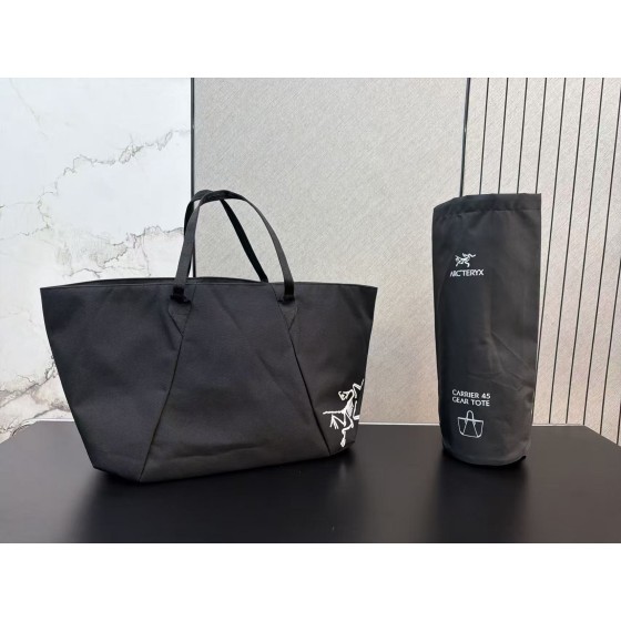 ¥550 【Arc'teryx】⭐S6n76⭐54Z⭐ ming 尺寸：30 x 45CM ming