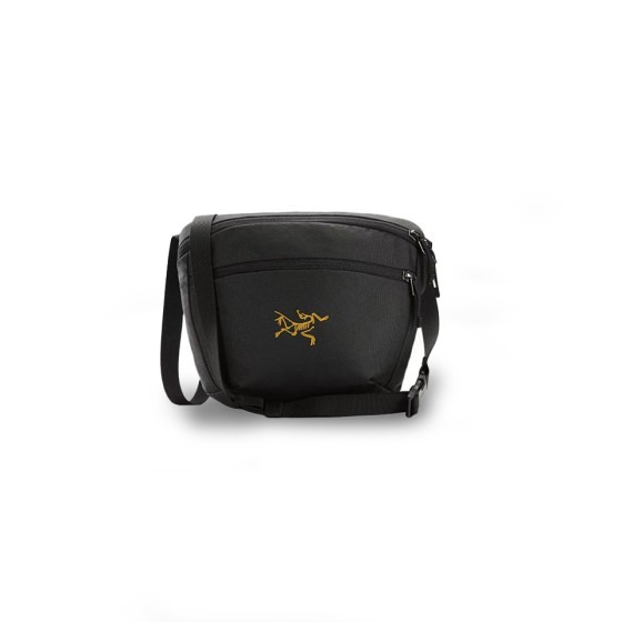 ¥520 【Arc'teryx】⭐⭐295⭐57 杨 尺寸21.5*10*25 杨