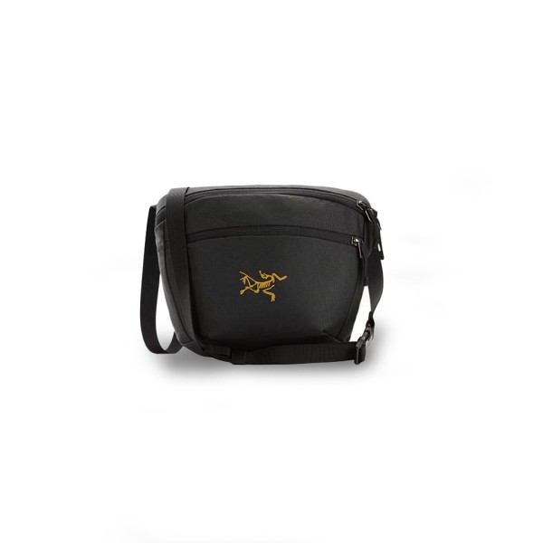 ¥520 【Arc'teryx】⭐⭐295⭐57 杨 尺寸21.5*10*25 杨
