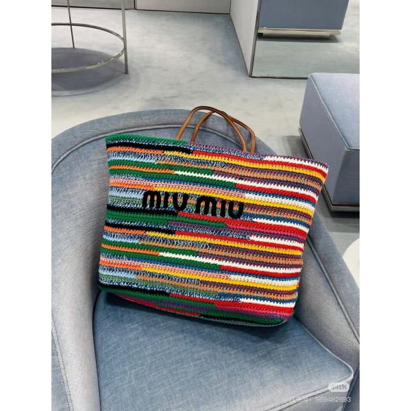 ¥540 【MIUMIU】⭐M2⭐93⭐ JZ 尺寸：30×38CM JZ