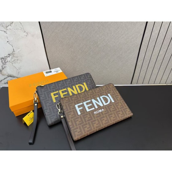 ¥520 【FENDI】⭐iP97⭐991⭐ ming 尺寸：20 x 28 CM ming