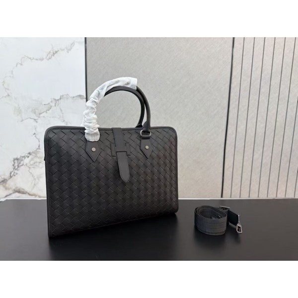 ¥580【Bottega Veneta】 ⭐54caT⭐50⭐ ming 尺寸：38 x 28CM ming