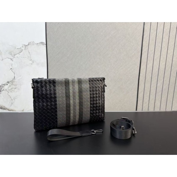 ¥540【Bottega Veneta】 ⭐Be649v⭐2⭐ ming 尺寸： 22 x 33CM ming