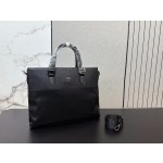 ¥580【VERSACE】 ⭐65⭐UB6Y⭐ ming 尺寸：28 x 38 CM ming