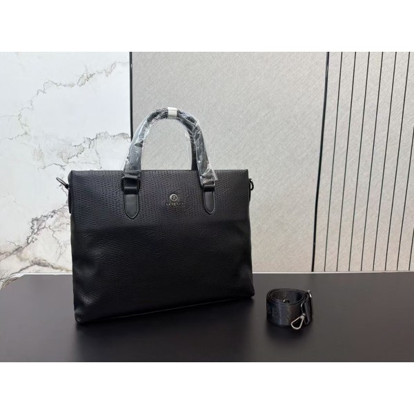 ¥580【VERSACE】 ⭐65⭐UB6Y⭐ ming 尺寸：28 x 38 CM ming
