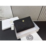 ¥570【VERSACE】 ⭐F56⭐z8⭐ ming 尺寸： 20 x 28CM ming
