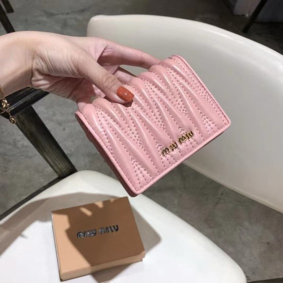 ¥199【MIUMIU】⭐5MV204⭐-2FPP⭐