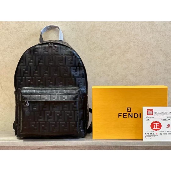 ¥520 【FENDI】⭐B79⭐82⭐