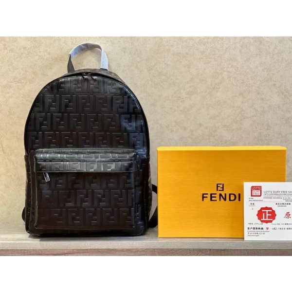 ¥520 【FENDI】⭐B79⭐82⭐
