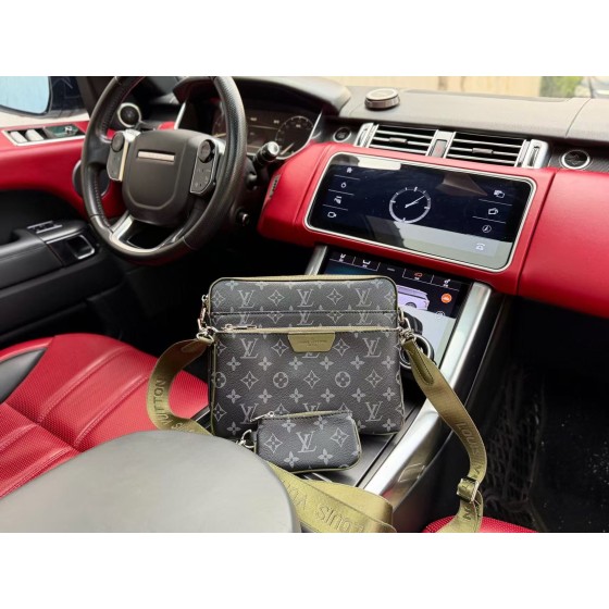 ¥460 【LV】⭐7Asz8⭐99⭐尺寸：25x18.5x7CM 凯撒