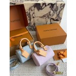 ¥480【LV】 ⭐67Pp⭐4zz⭐尺寸：16CM vc