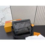 ¥450 【LV】⭐4Exc7⭐6y⭐尺寸：22 x 33CM ming