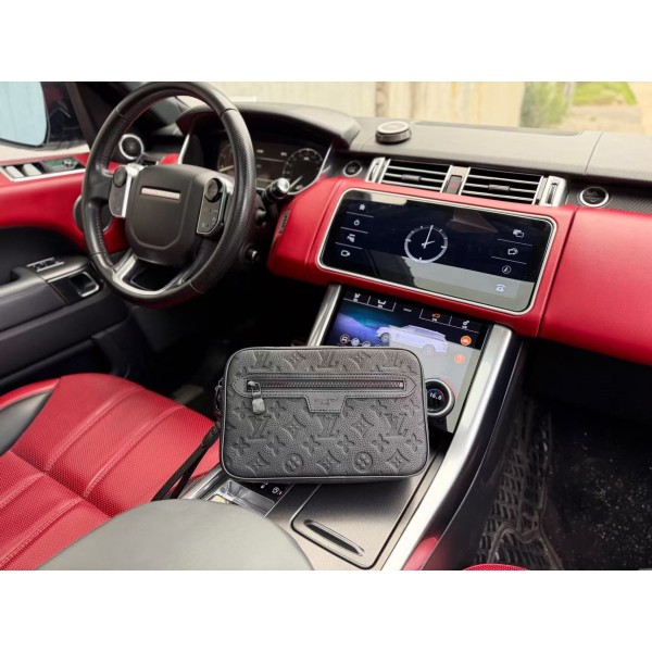 ¥450【LV】 ⭐W787h⭐U87i⭐ 尺寸：24.5x15.5x6CM 凯撒