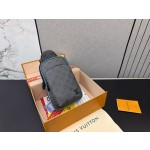 ¥420 【LV】⭐RRg65⭐87⭐ 尺寸：30 x 18CM ming