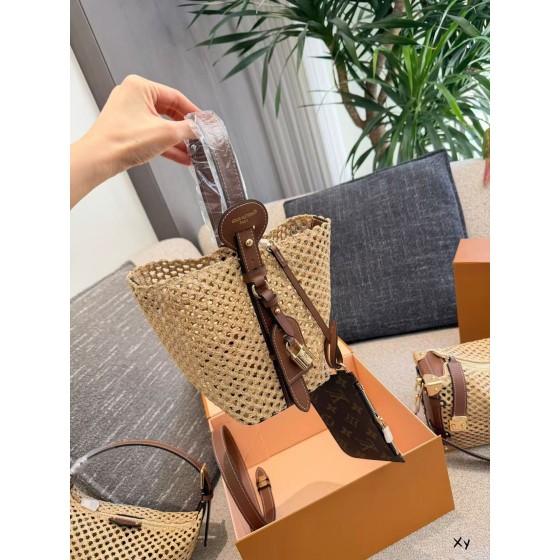¥480【LV】 ⭐P5f21⭐67⭐ 尺寸：17×17CM 鑫阳