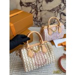 ¥490【LV】 ⭐524⭐D5⭐尺寸：20×14CM 鑫阳