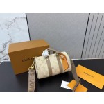 ¥490.00-510.00【LV】 ⭐E21Q⭐U7⭐ 尺寸：25CM 35CM ming