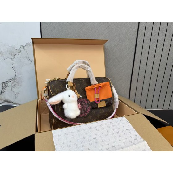 ¥425【LV】 ⭐76⭐A9IO⭐尺寸：30CM ming