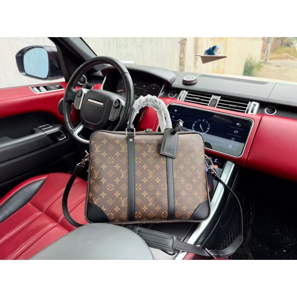 ¥430 【LV】⭐612⭐F6⭐尺寸：37x28x6CM 凯撒