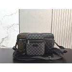 ¥410 【LV】⭐648⭐5T⭐尺寸： 20 x 24CM ming