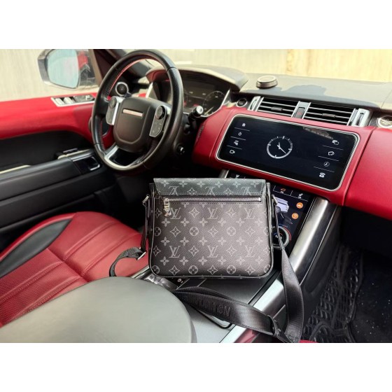 ¥420 【LV】⭐729⭐V2⭐尺寸：26x20x7CM 凯撒