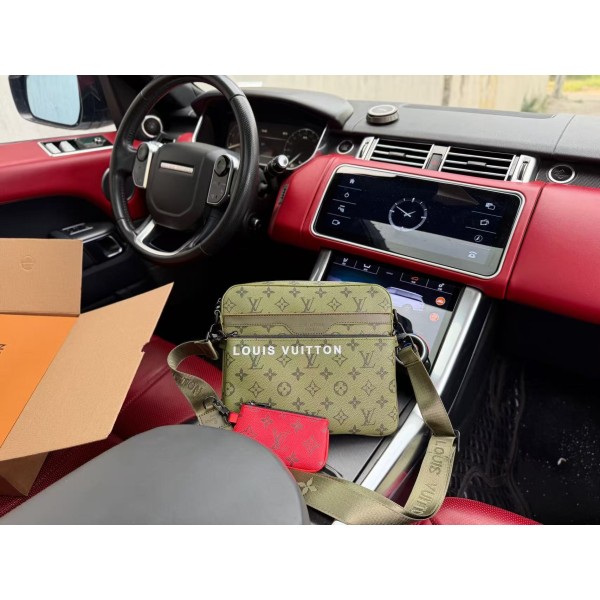 ¥440 【LV】⭐L9⭐15⭐尺寸：25x18.5x7CM 凯撒