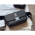 ¥480【LV】⭐70⭐U8U⭐尺寸：28×16CM 雪