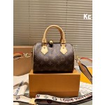 ¥580 【LV】⭐⭐M459⭐57 长20cm 宽12cm 高13cm 张