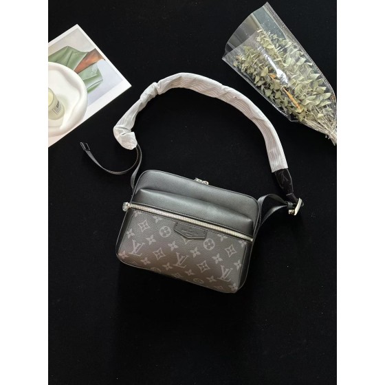 ¥580【LV】 M⭐30233 26x20x10.5cm 直方
